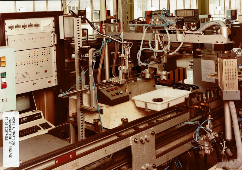 Aimantation des transducteurs (capsules microphone et écouteur) du Minitel Alcatel à ILLKIRCH